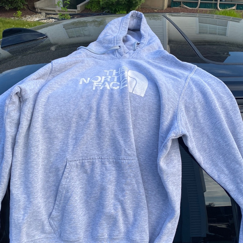 Men’s North Face hoodie